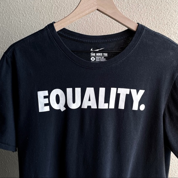 Nike pride tee - Picture 2 of 3